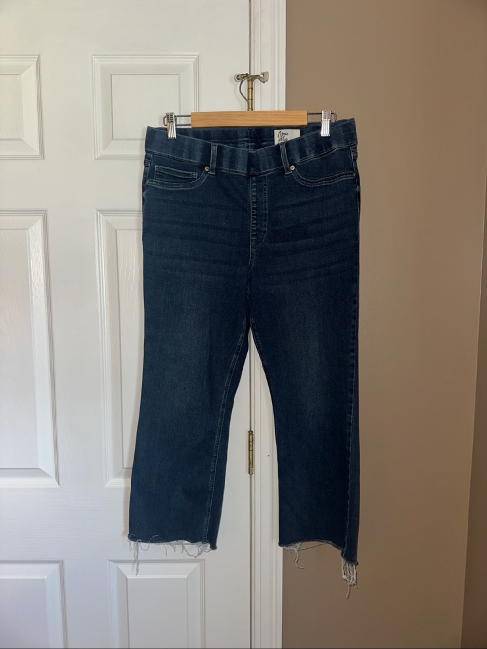 High-Rise Dark Indigo Cropped Jeans - Raw Hem